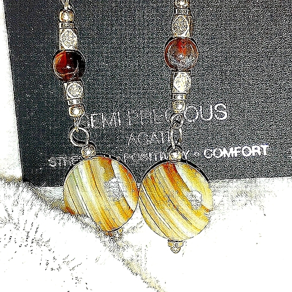 Semiprecious agate dangle earrings - Picture 4 of 4